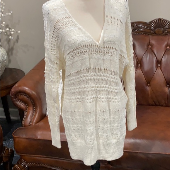 Free People
Free People Hot Tropics Pull… - Picture 4 of 5